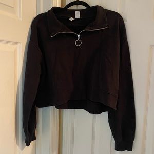 H&M Cropped Black Zip Up